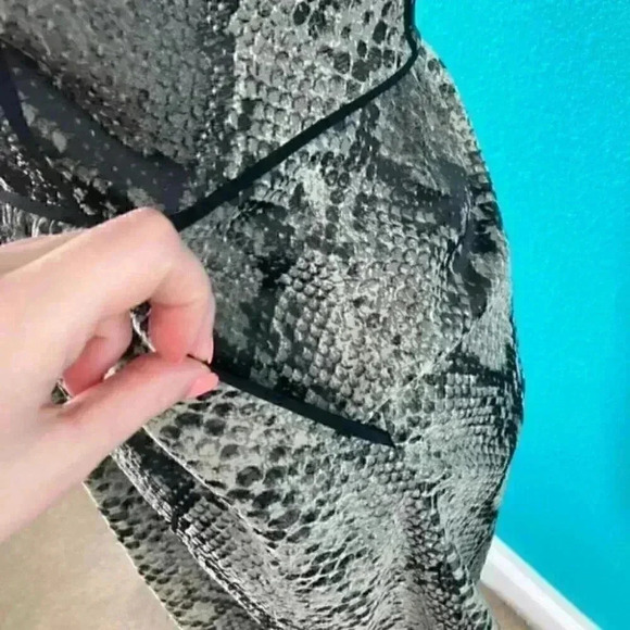 Rebecca Taylor Snake Print Sheath Dress in size 2 - Picture 4 of 7